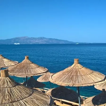 Super Star Apartment Sarande