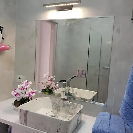 Super Star Apartment Sarande